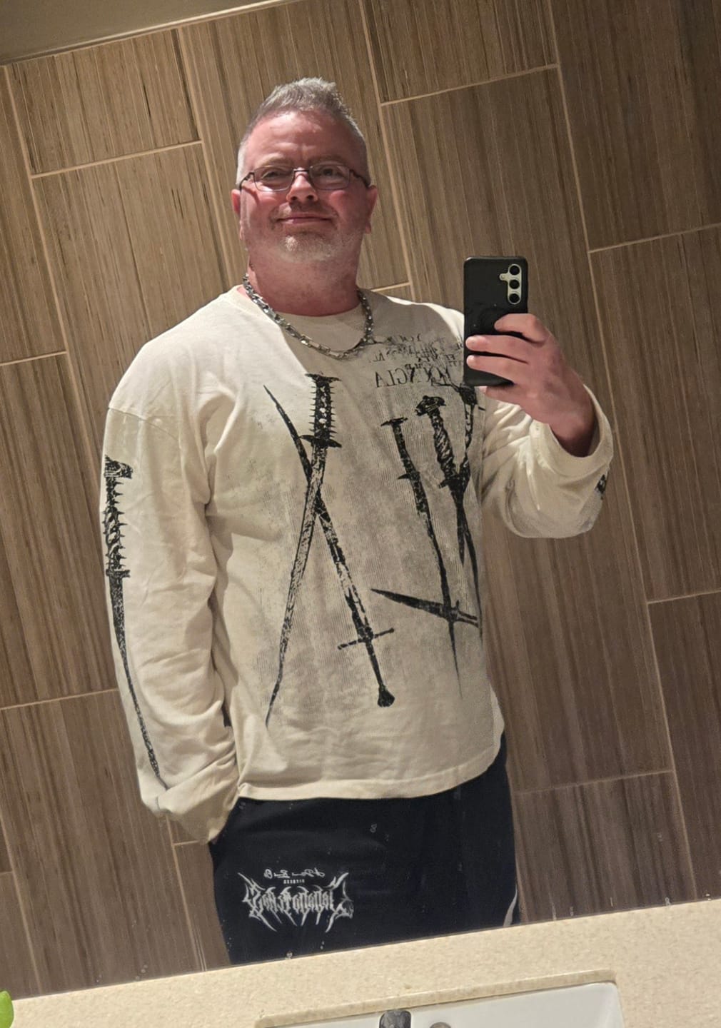 Customer photo review of 8031 - Iron Edge Longsleeves