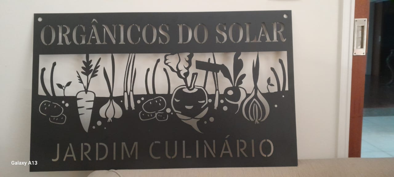 Customer photo review of Placa Horta Personalizada