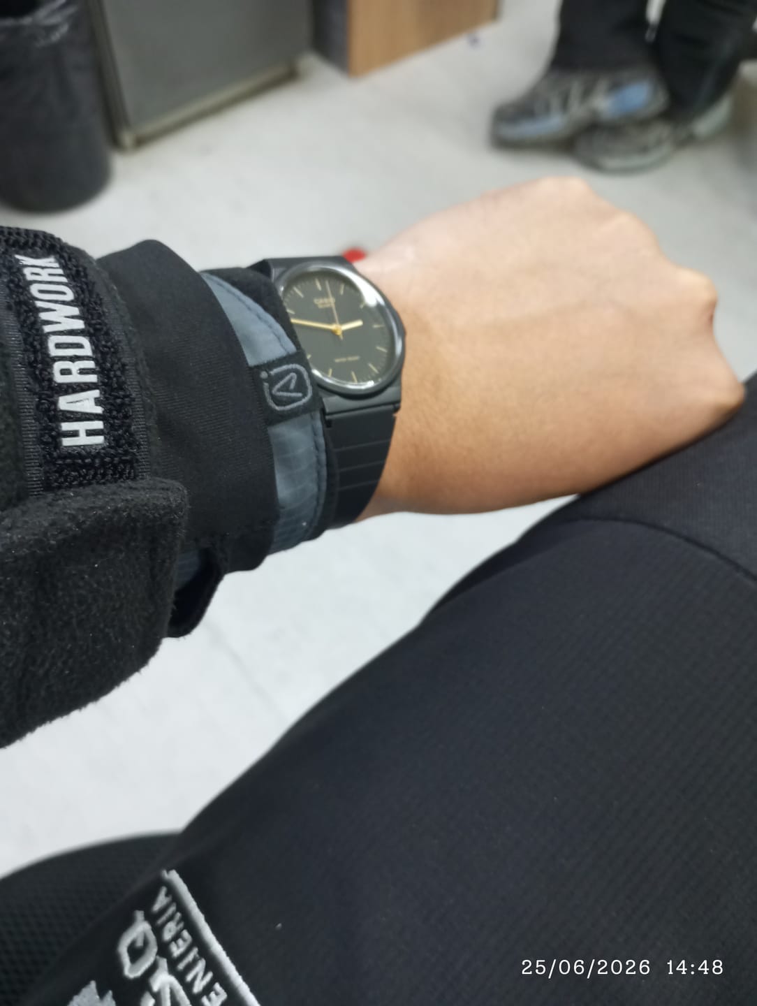 Customer photo review of Reloj Casio Vintage MQ-24-1ELDF Negro Flat