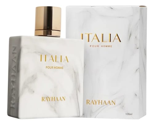 Un cliente muestra el perfume Rayhaan Italia EDP junto a su caja, ambos con un elegante diseño de mármol blanco y letras doradas.