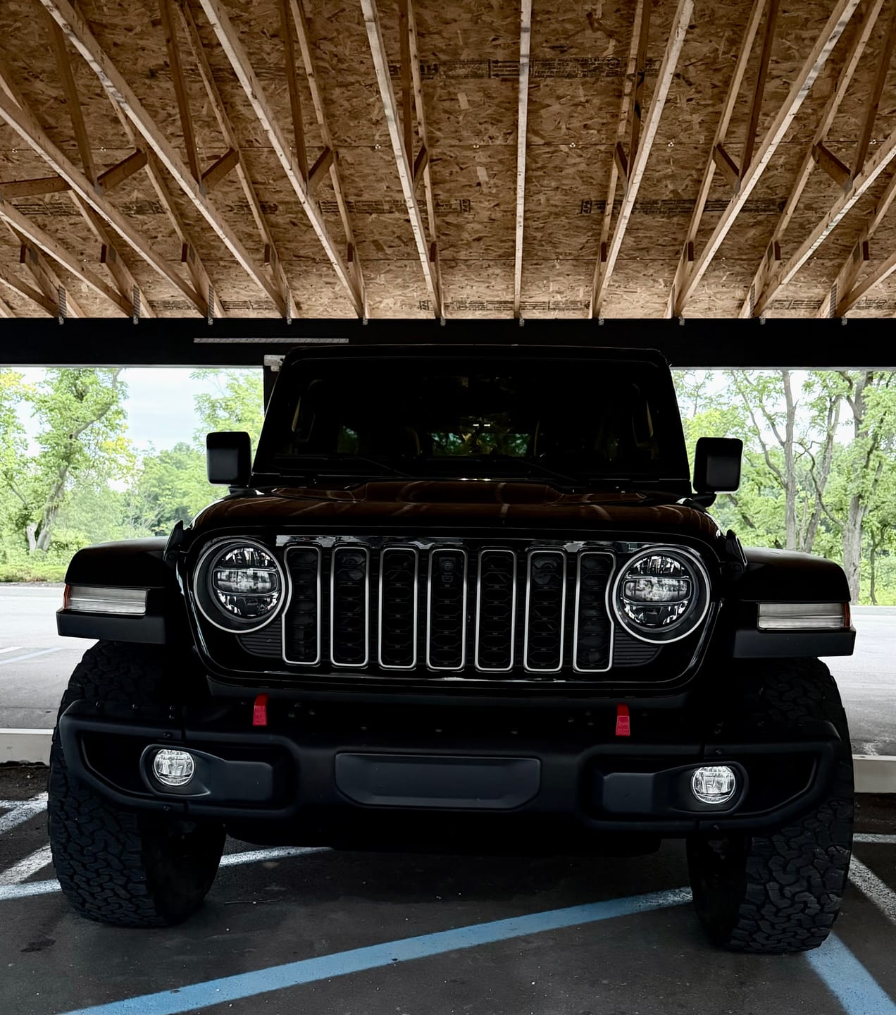Customer photo review of Custom Paint Matched Front Grille – Refreshed Style fits Jeep Wrangler JL/ Gladiator JT