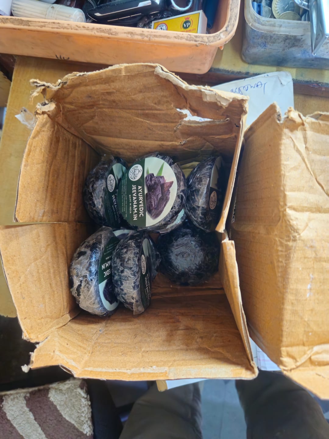 Customer photo review of Ayurvedic Jeevanam Black Detox Charcoal Soap for Face & Body (Get 1 Free Red Wine Soap)