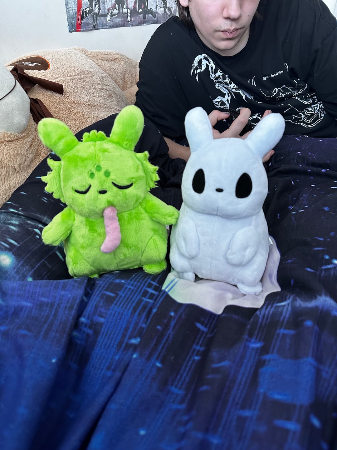 Customer photo review of Rain World - Saint Slugpup Plush