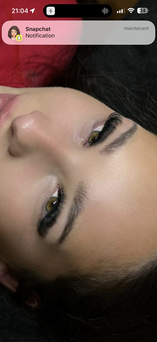 Customer photo review of Extra Strong - Lash Extension Glue