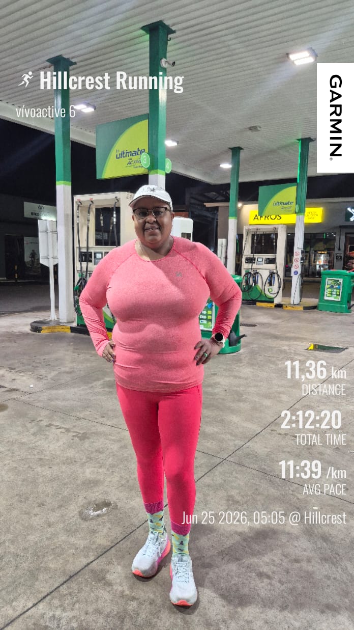 Customer photo review of Women’s Lightweight Breathable Long Sleeve Workout Top