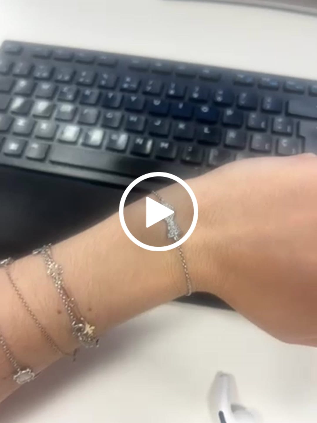 Customer video review of Pulsera Virgen del Pilar