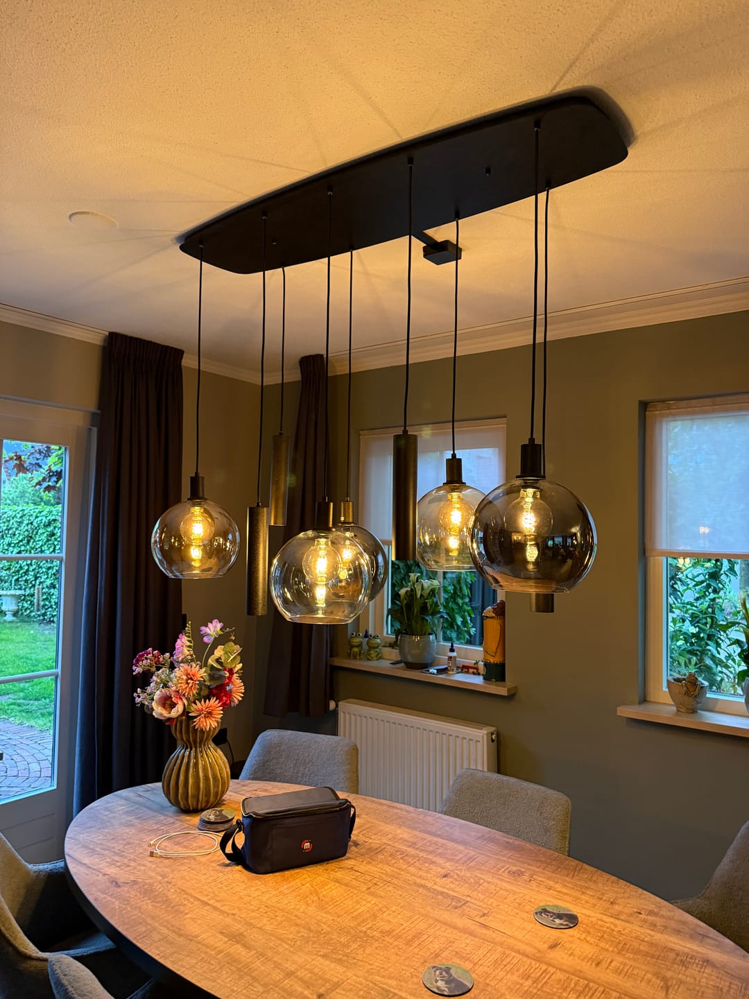 Customer photo review of Hanglamp Luneo - 9-lichts - Amber Mix - Glas - Met Spots