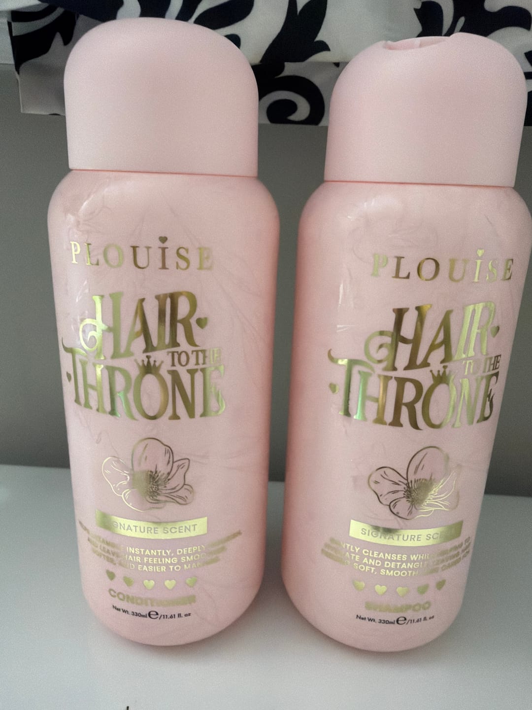 Customer photo review of Signature Scent Shampoo & Conditioner Set