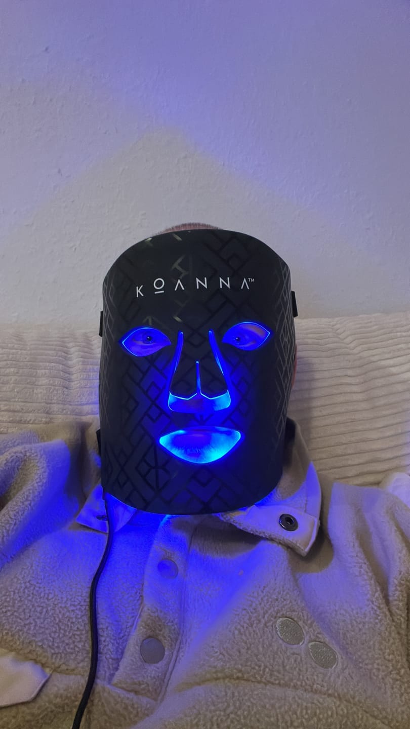 Customer photo review of Koanna® MultiGlo™ LED Light Therapy Mask