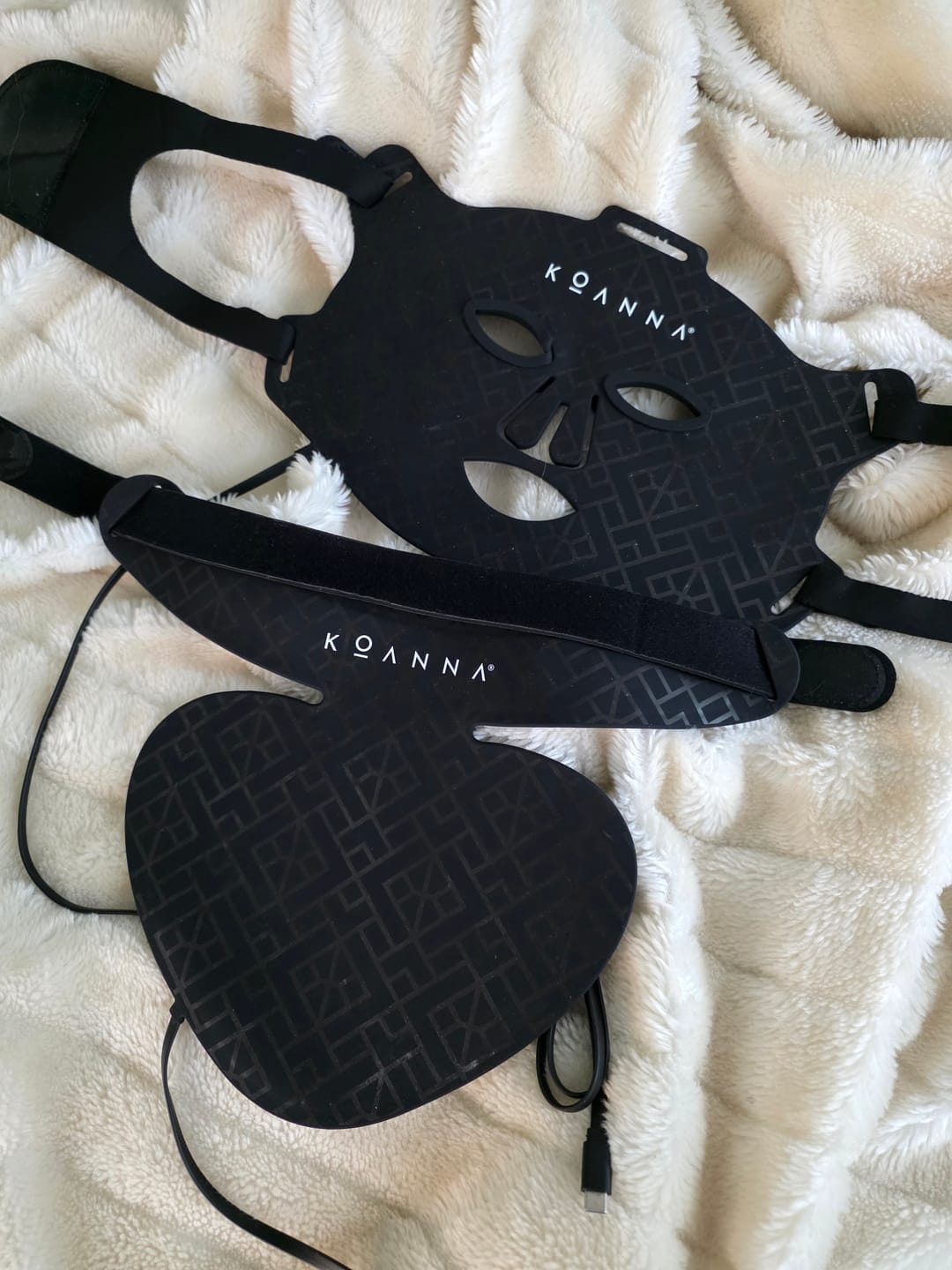 Customer photo review of Koanna® MultiGlo™ LED Light Therapy Mask