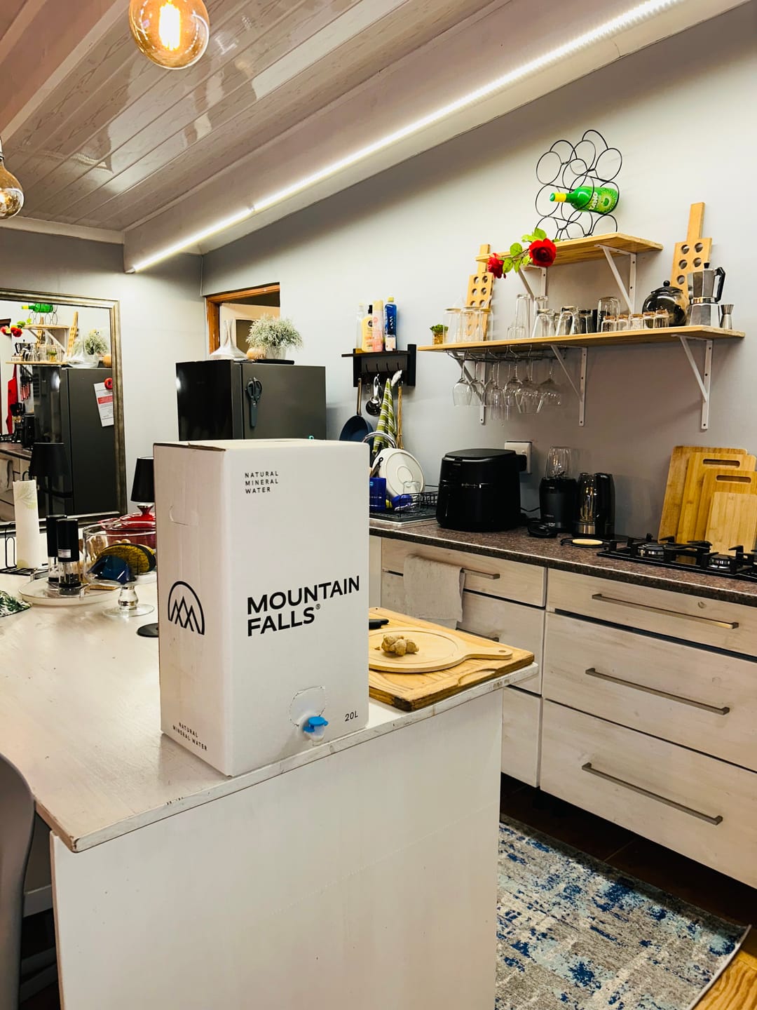 Customer photo review of AcquaBox by Mountain Falls 20L – STILL Mineral Water (on tap Bag-in-Box)