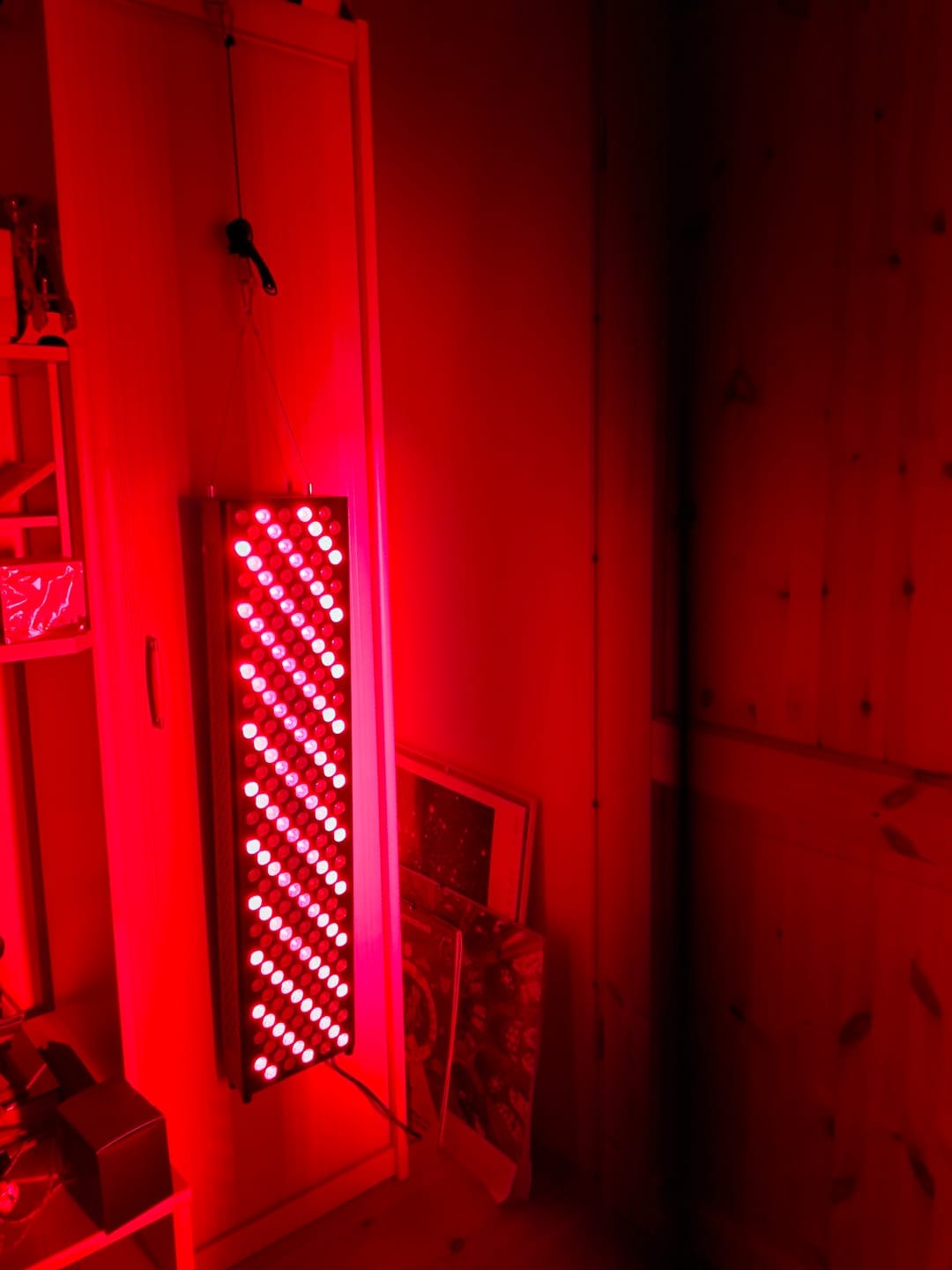 Customer photo review of Koanna® Luma1000™ – Powerful, Mid-Size Red Light Therapy Panel