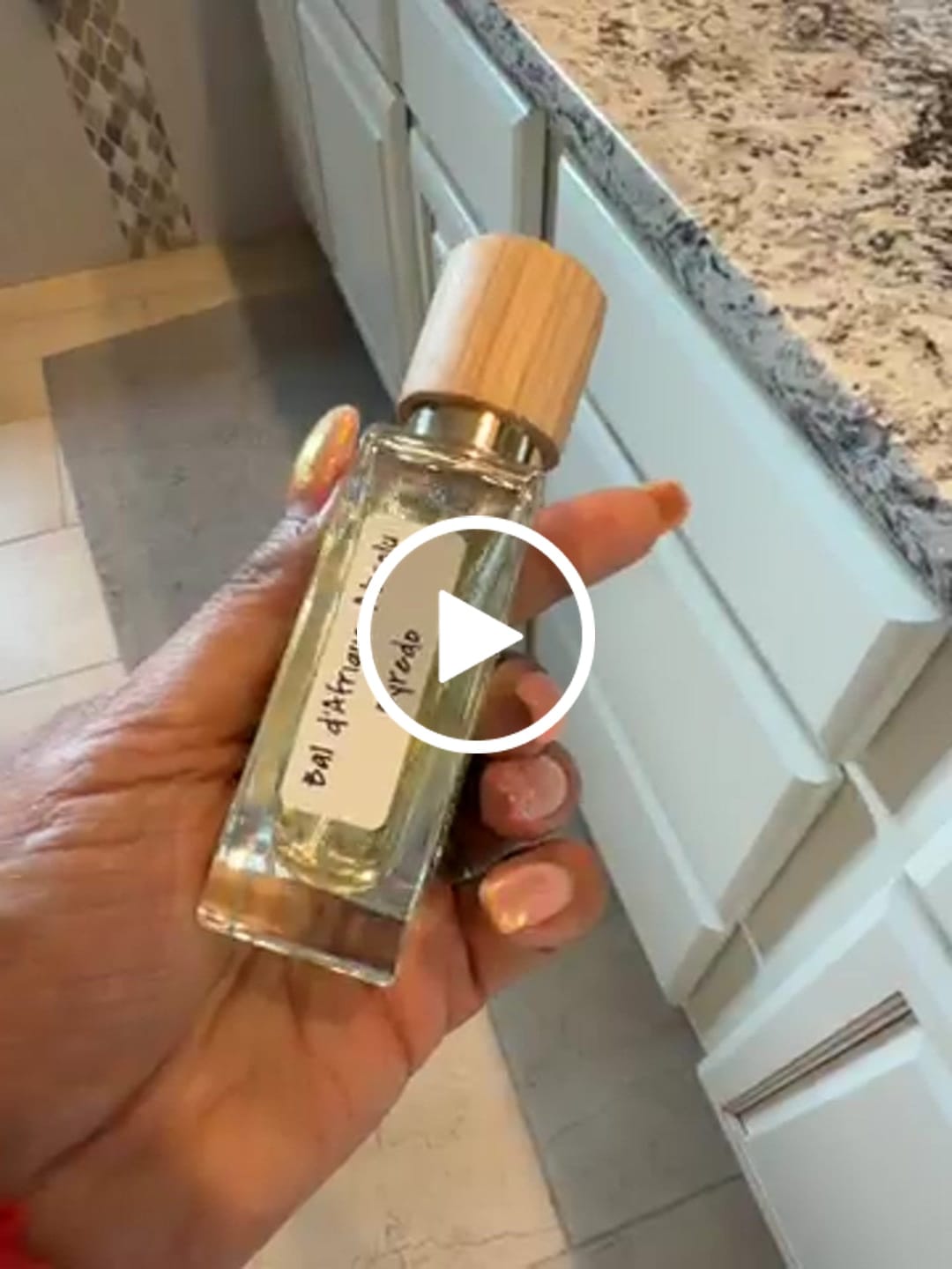 Customer video review of Misty Lily