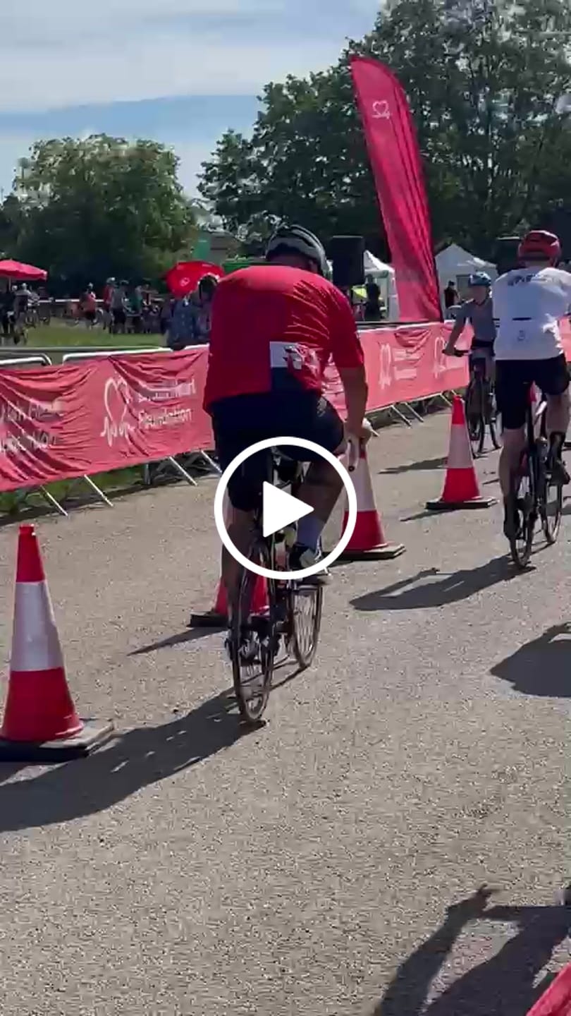 Customer video review of Wales Cycling Jersey