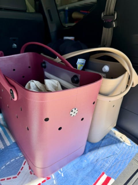 Customer photo review of Maxi Tribe Bag in Cherry Cola