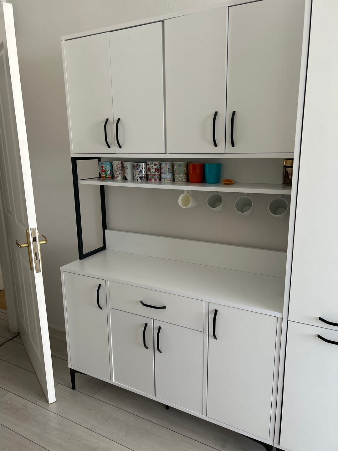 Customer photo review of Rani JE134 Çok Amaçlı Dolap 10 Kapaklı 1 Çekmeceli Kiler Mutfak Dolabı Beyaz
