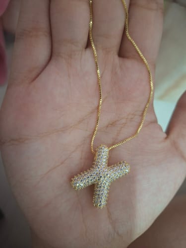 Customer photo review of Collar Inicial Balloon Dorado Zirconias