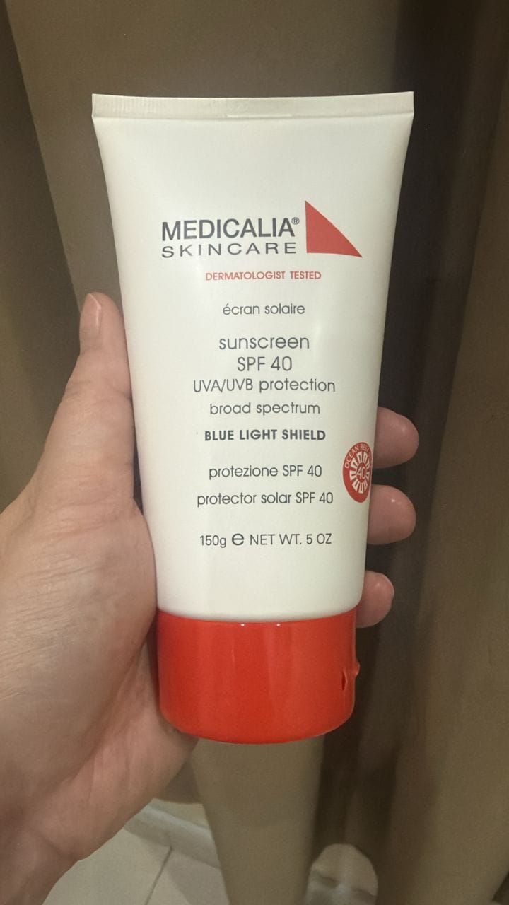 Customer photo review of Hydrating Sunscreen Broad Spectrum SPF 40