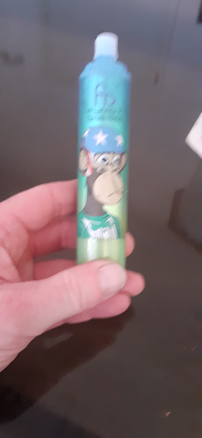 Customer photo review of RandM Tornado Vape 15000- Gummybear