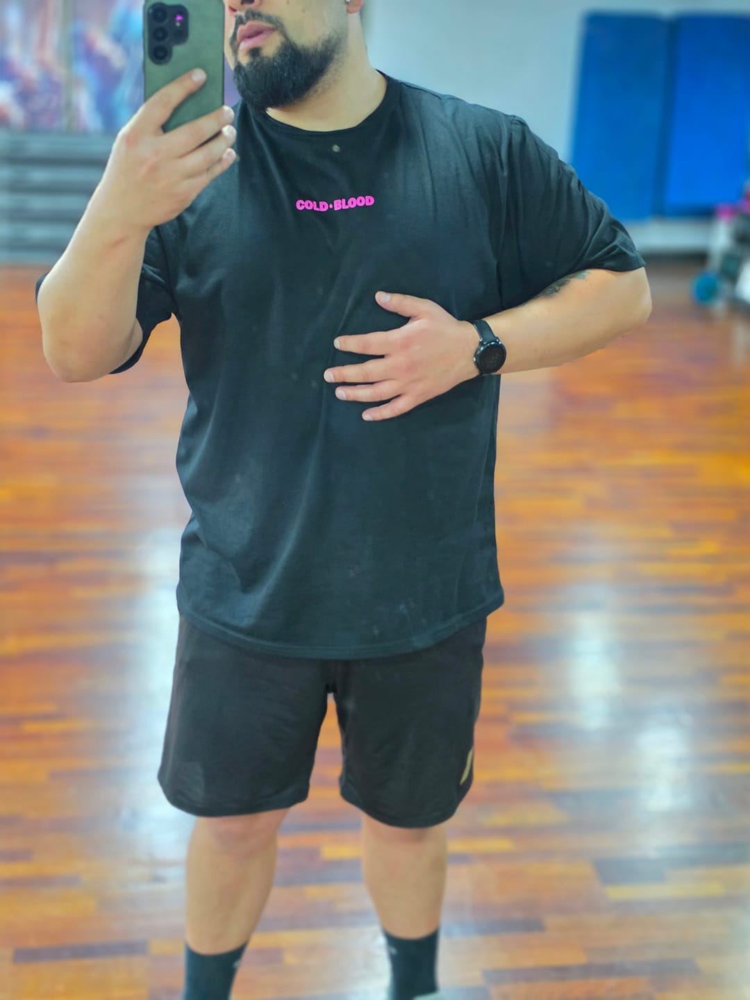 Customer photo review of POLERA BASIC BLACK & FUCHSIA