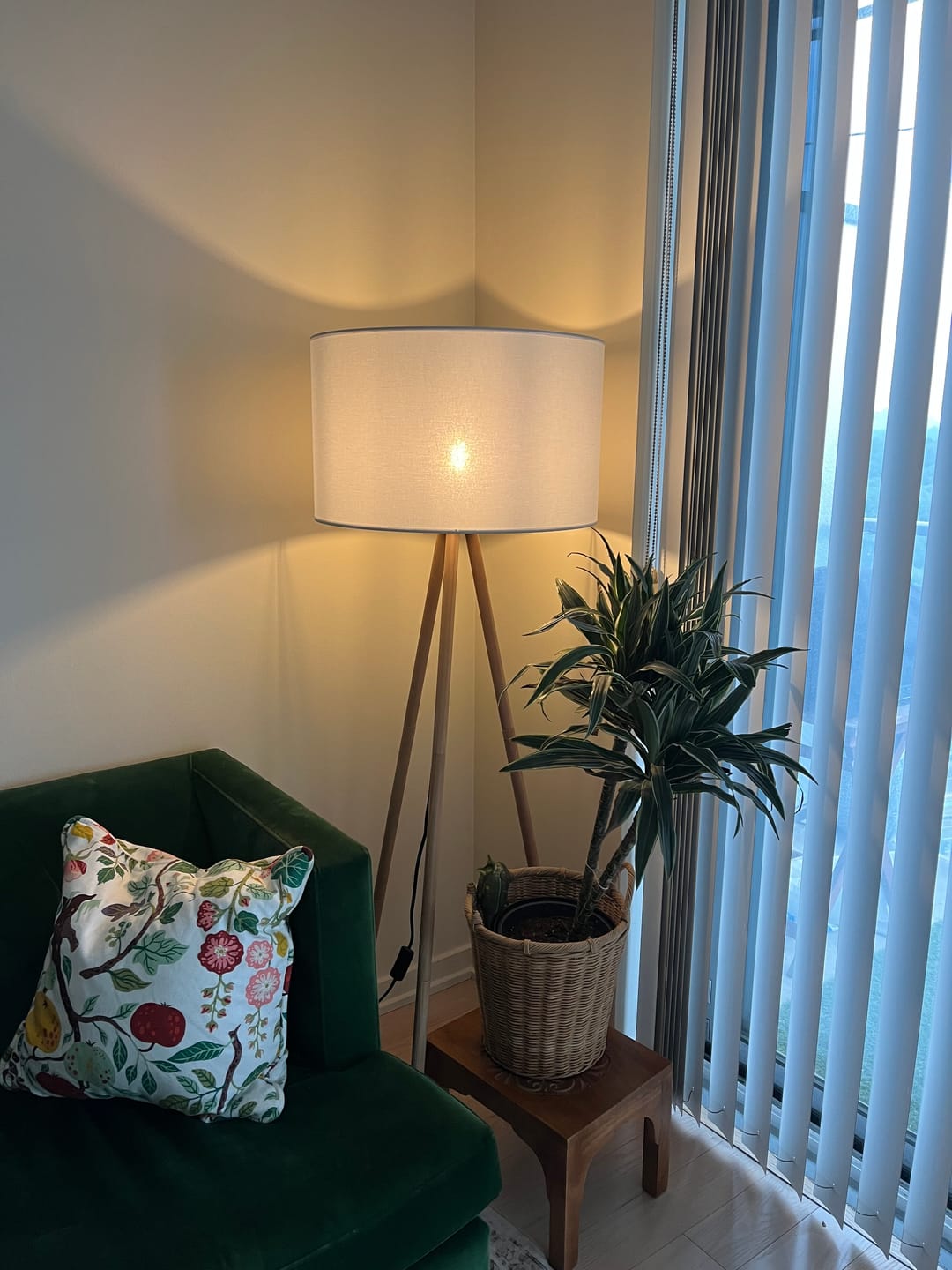 Customer photo review of TOKYO Wood & Linen Floor Lamp for Living Room & Bedroom
