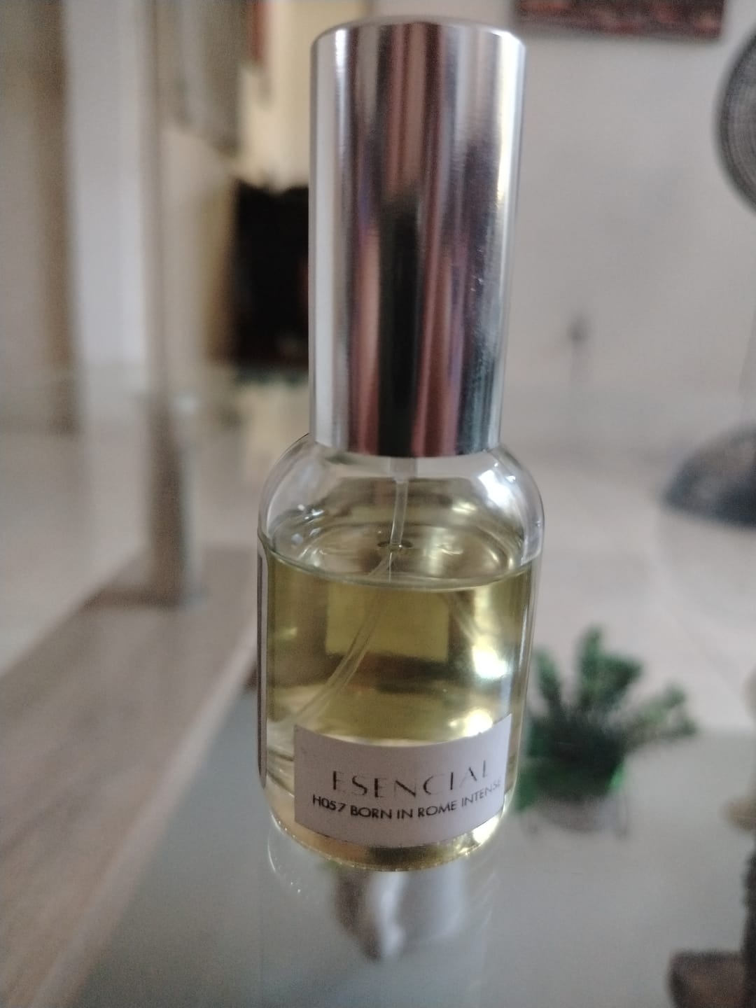 Customer photo review of H057 Inspirado en: Valentino Uomo Born In Roma Intense - Valentino