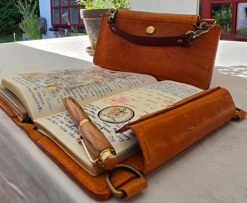 Customer photo review of Apple Pig Bag book