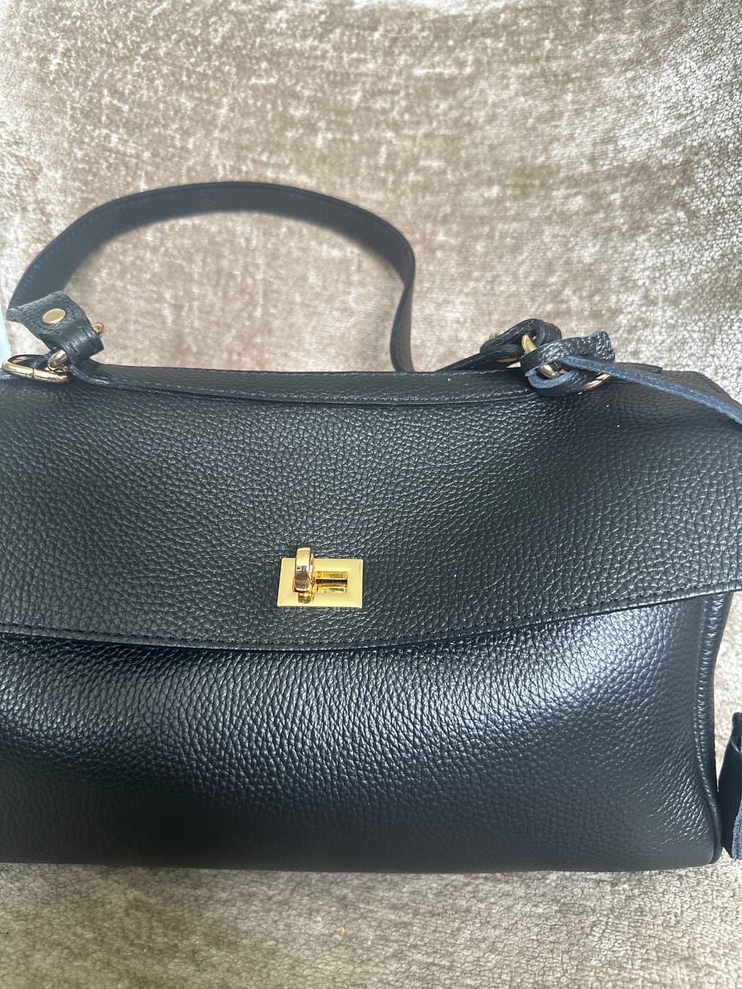 Customer photo review of The Olivia Shoulder Bag