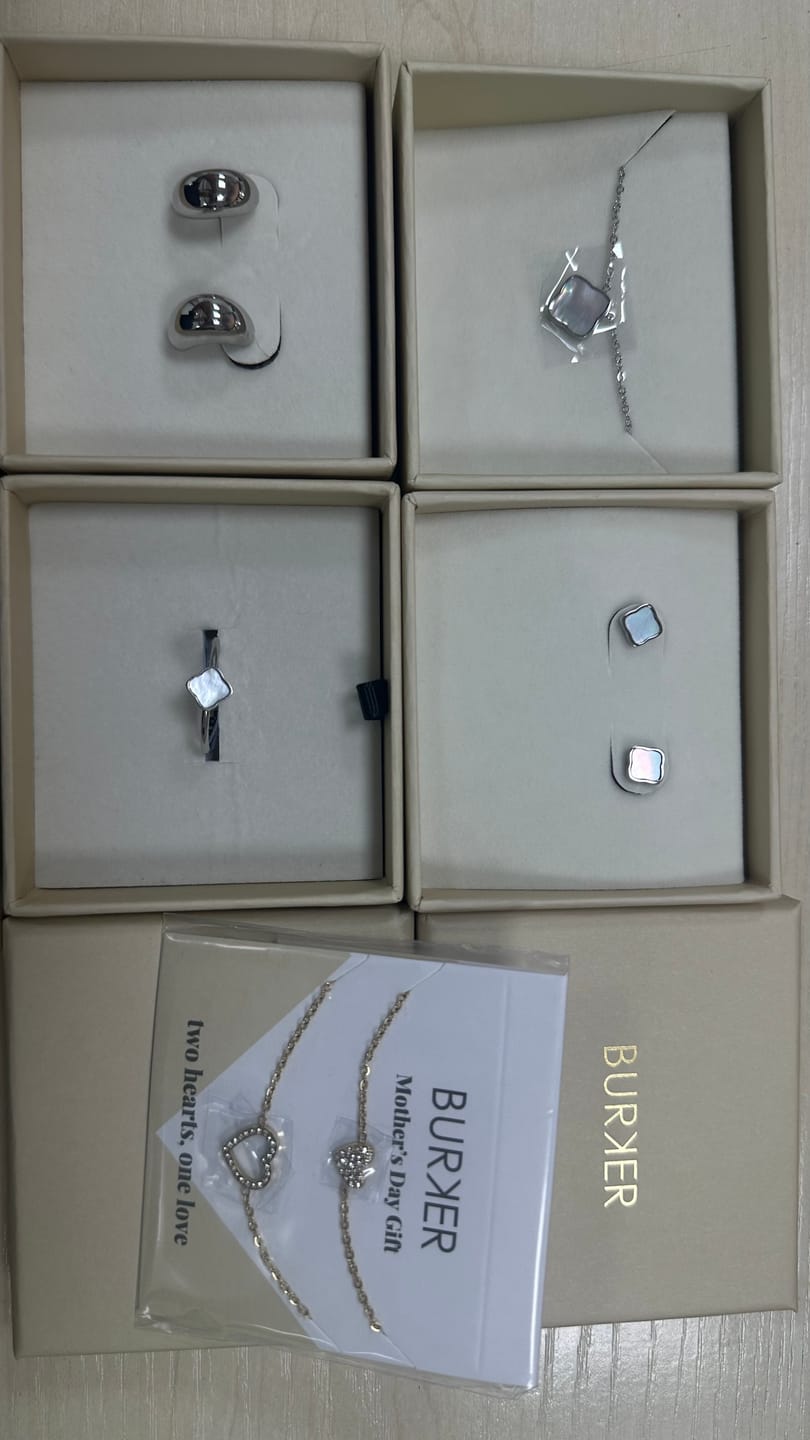 Customer photo review of Flora Silver White Necklace