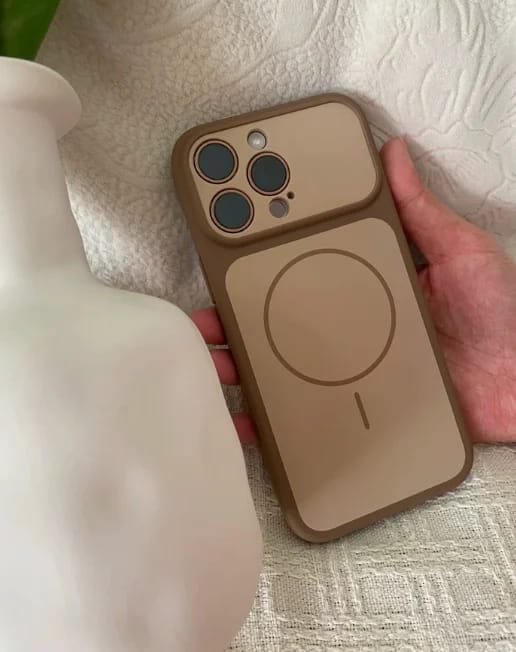 Customer photo review of LuxuryKase Magnetic Converter Case | Built-in Camera Lens Protection | iPhone 17 Pro Series Inspired Camera Design | MagSafe Compatible | Dual-Tone Colour Finish For iPhone