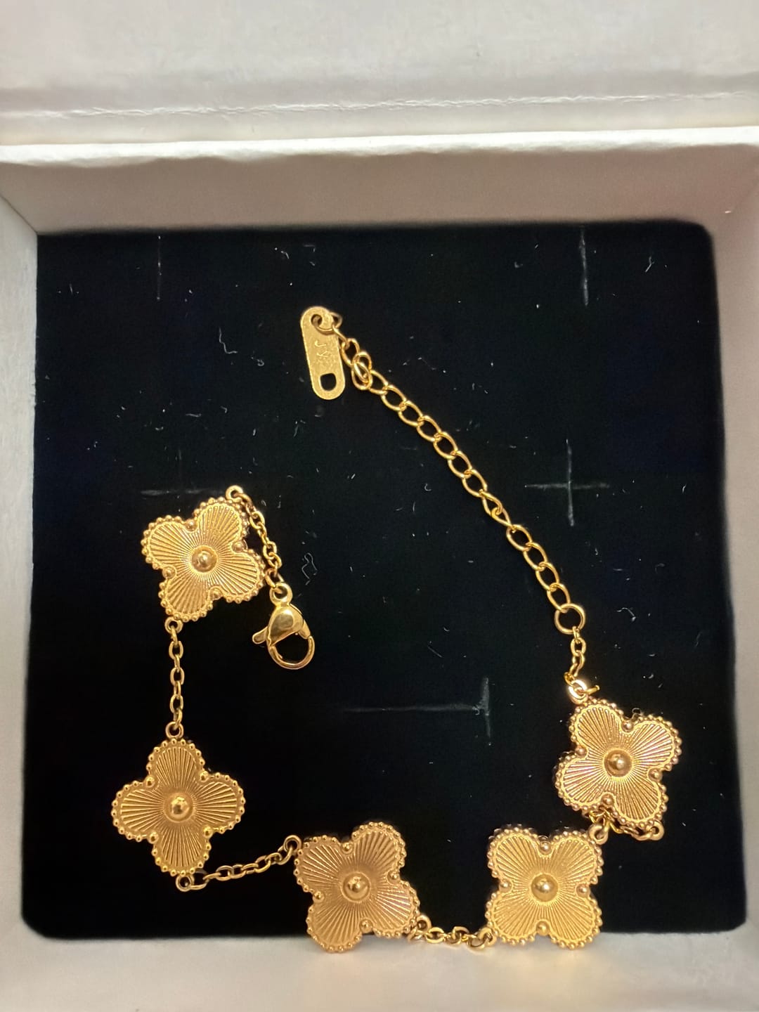 Customer photo review of Bratara - Royal Clover