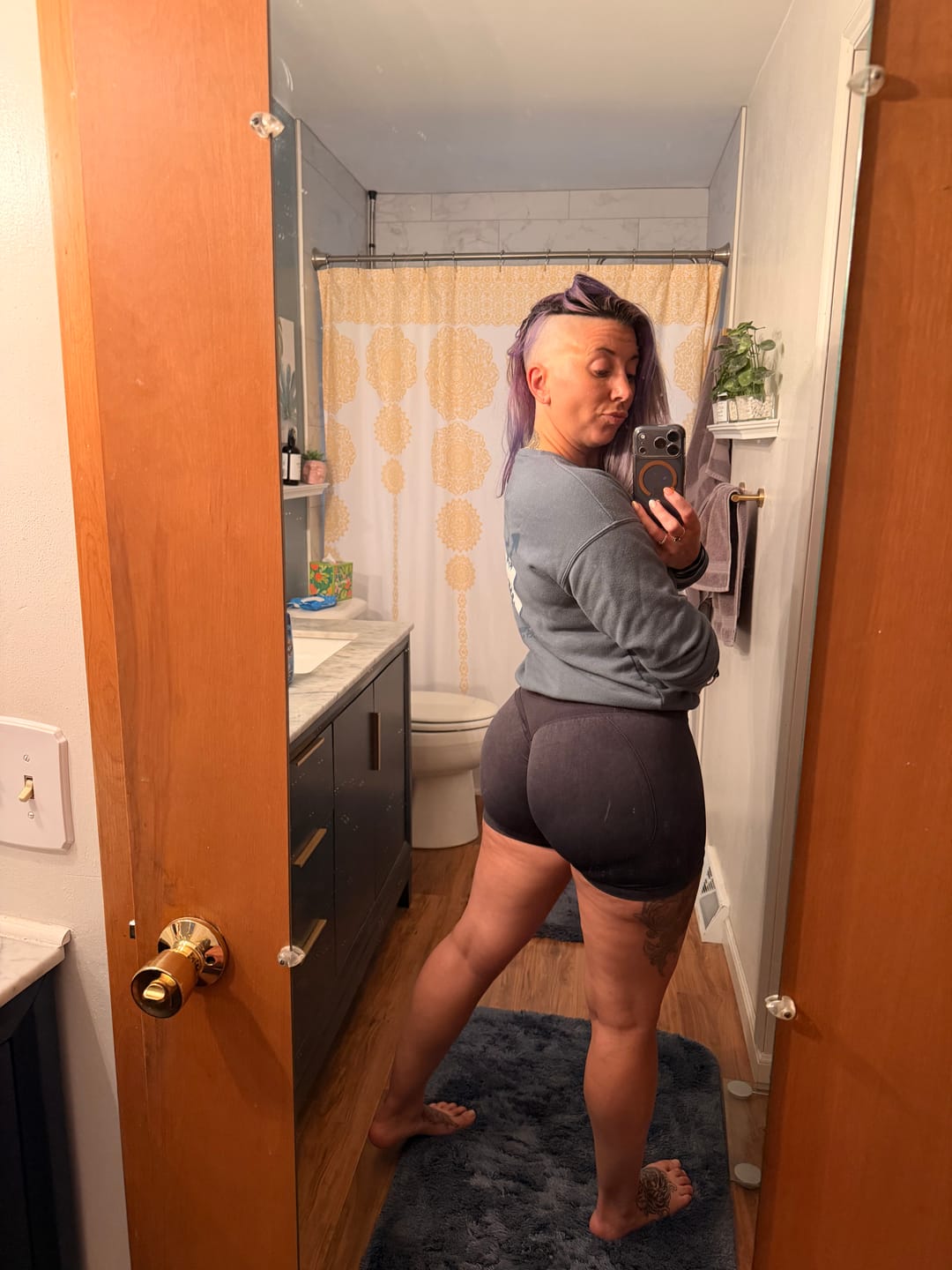Customer photo review of SoftSculpt Shorts