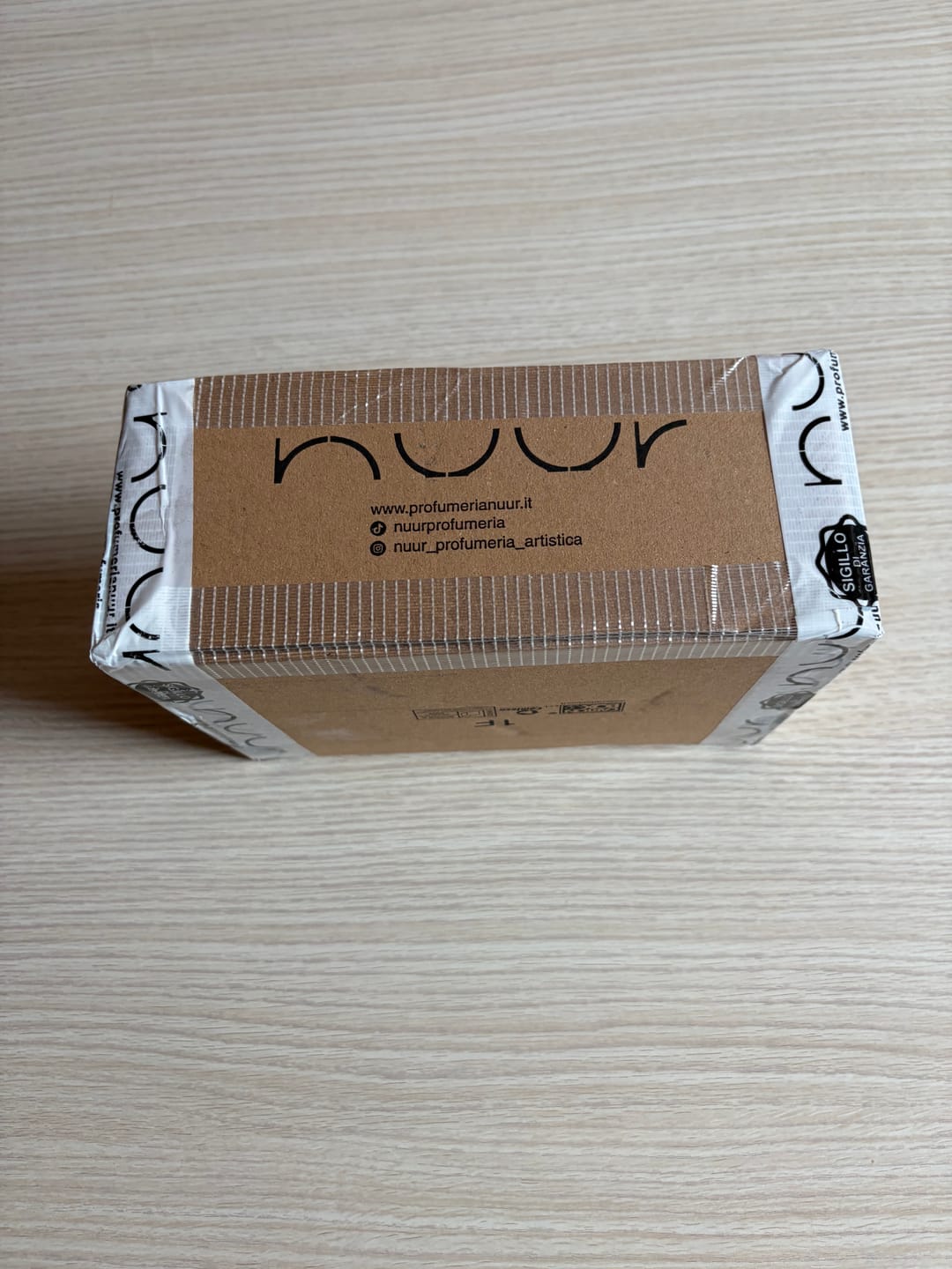 Customer photo review of ESSENTIAL PARFUMS - BOIS IMPERIAL
