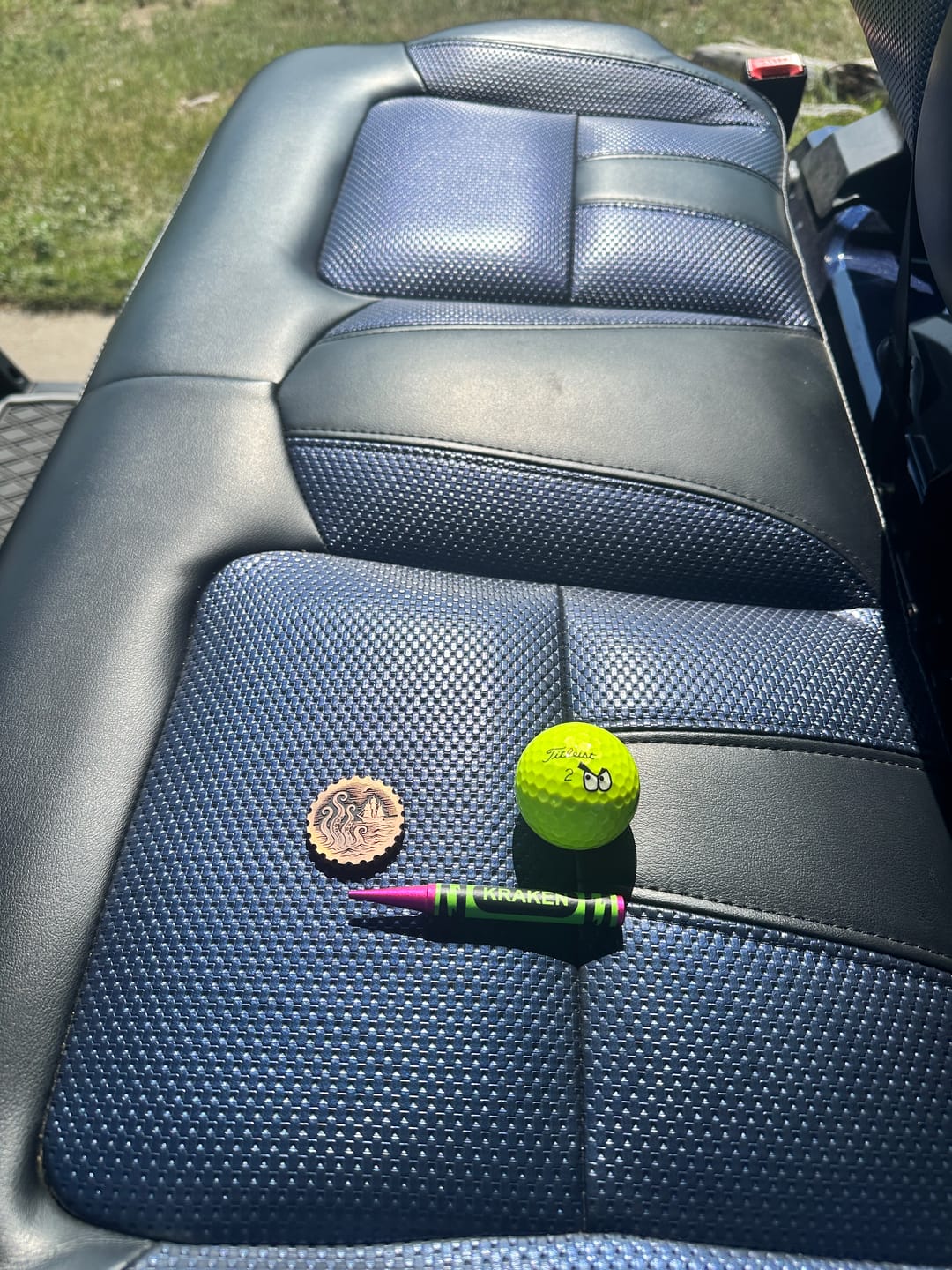 Customer photo review of 🍉 Slice Free Crayon Golf Divot Tool (Melon)