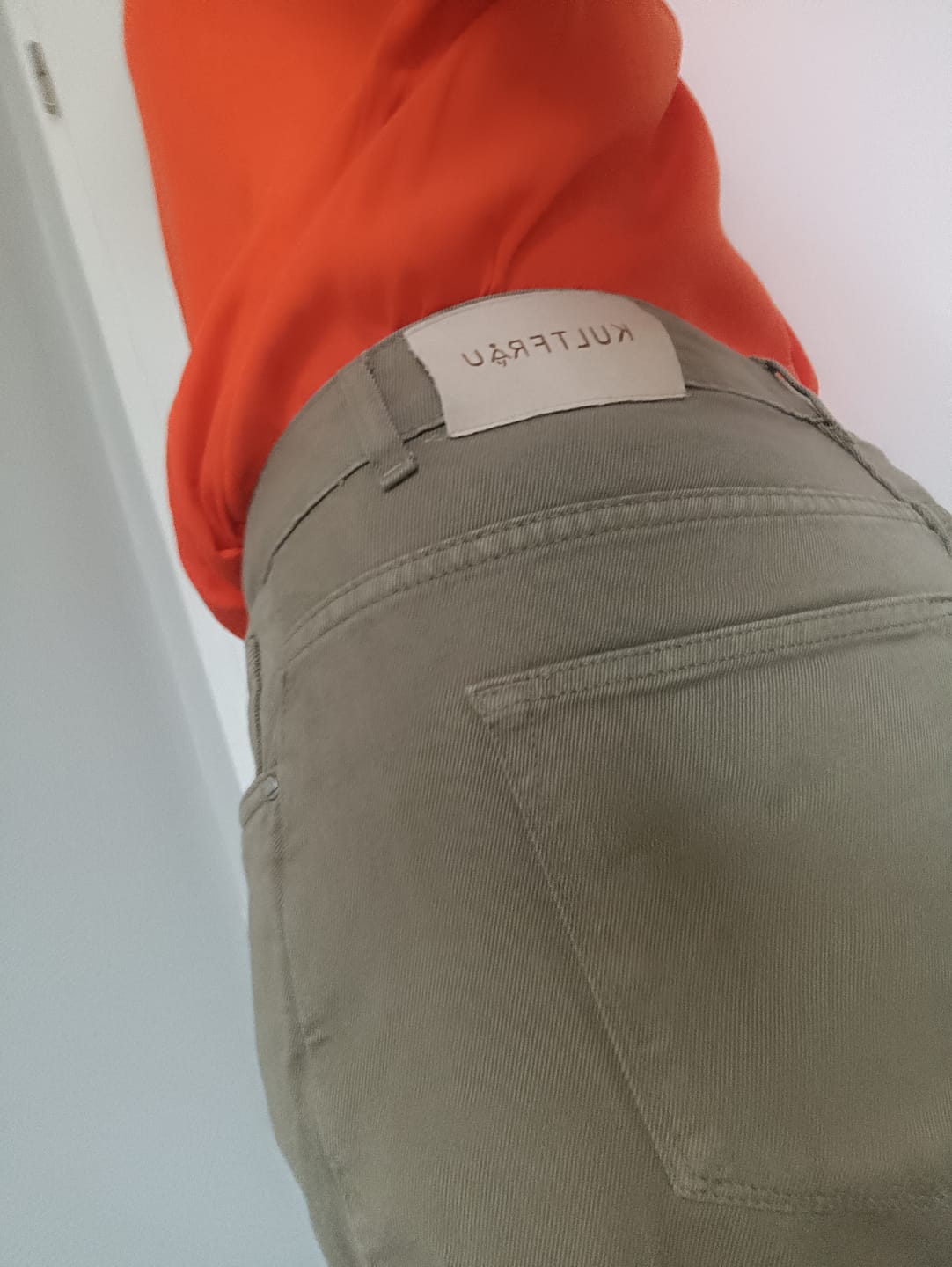 Customer photo review of JEANY Baggy Jeans