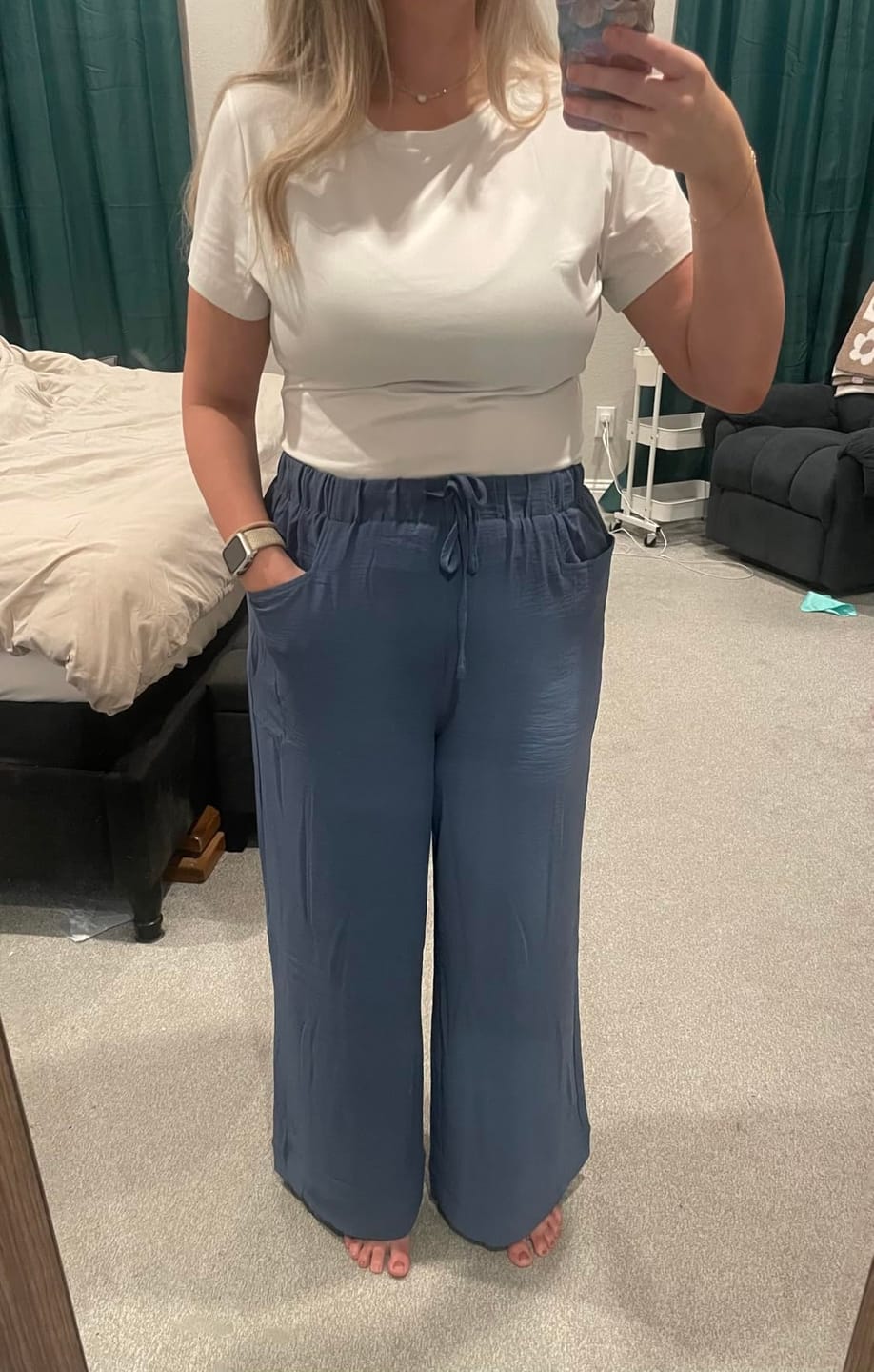 Customer photo review of Silix AuraFlow Bareform Crew Neck Tee | Ultra-Soft, Flattering Drape Active Top