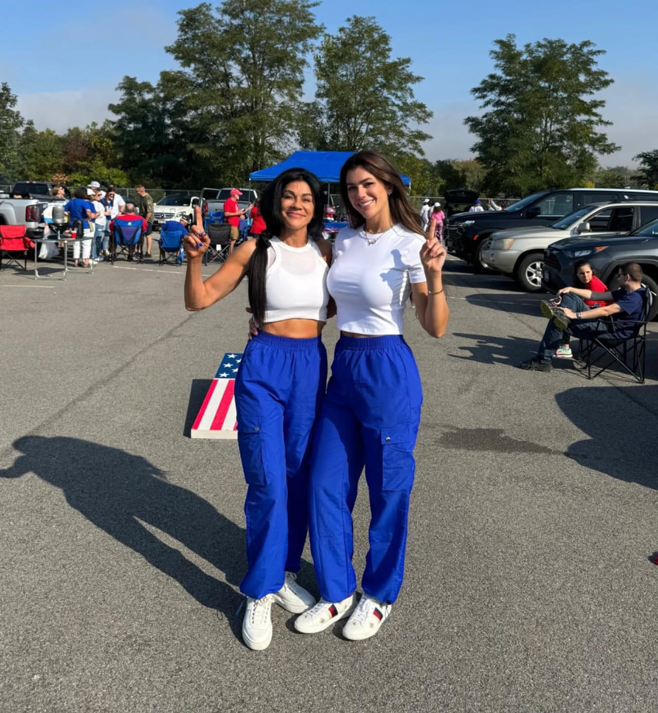 Customer photo review of Silix AuraFlow Bareform Crew Neck Tee | Ultra-Soft, Flattering Drape Active Top