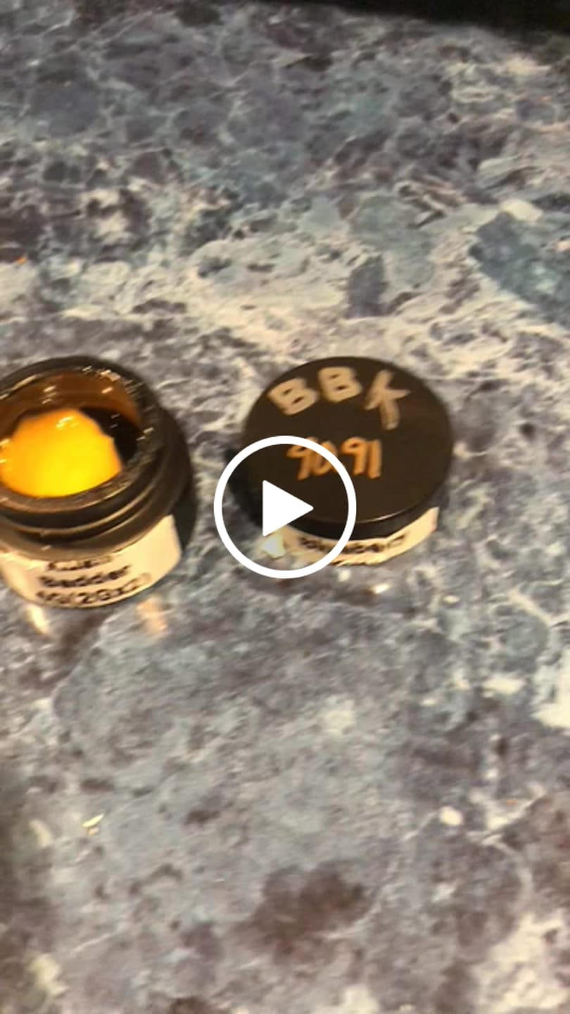 Customer video review of Blueberry Kush Badder (Buy 1 Get 1)