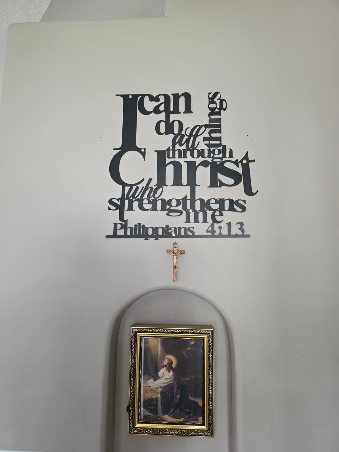 Customer photo review of Christianartworkshop Philippians 4:13 I Can Do All Things Metal Wall Decor: Christ’s Strength for Your Walls