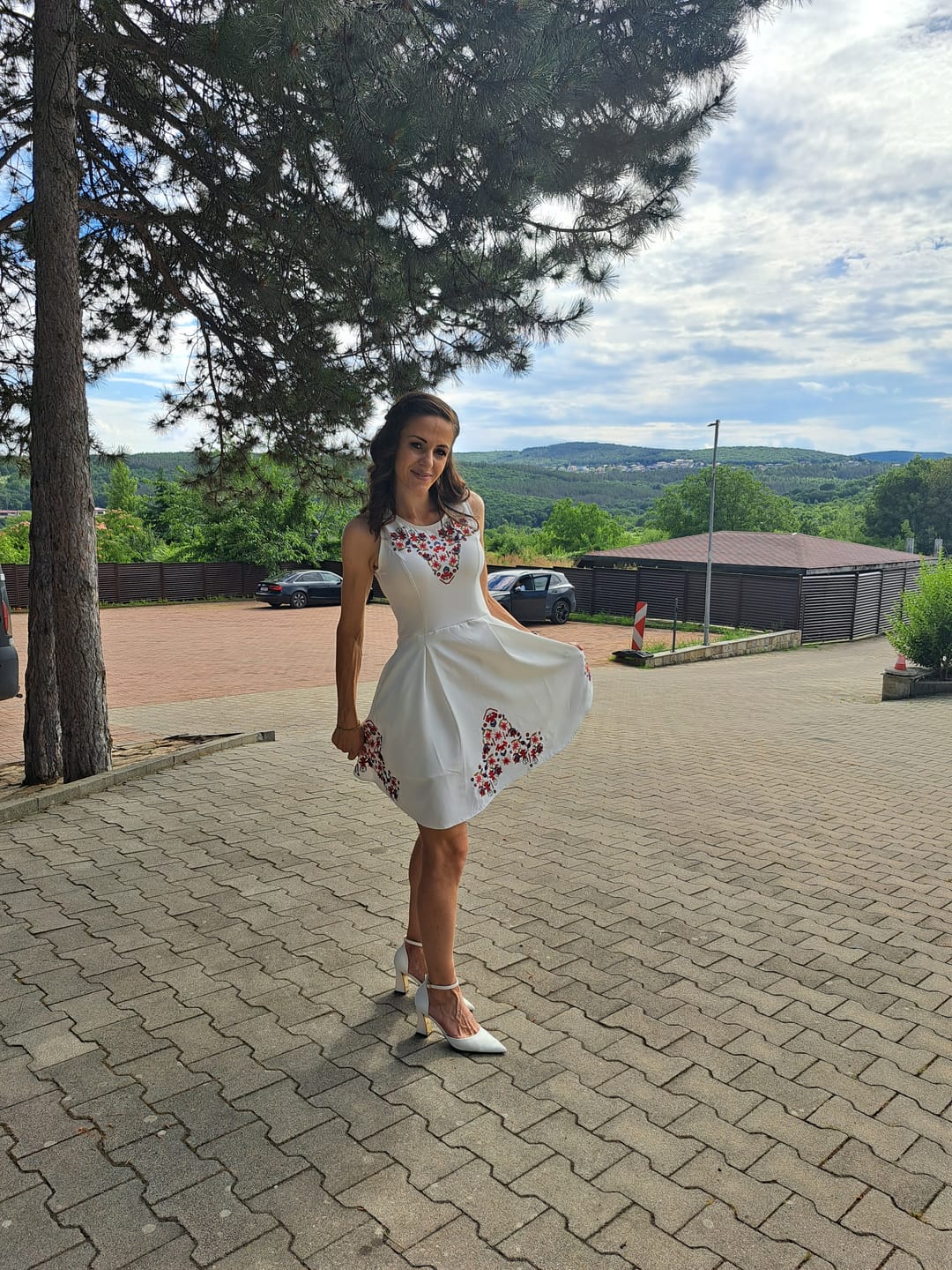 Customer photo review of Къса рокля със самоковска шевица