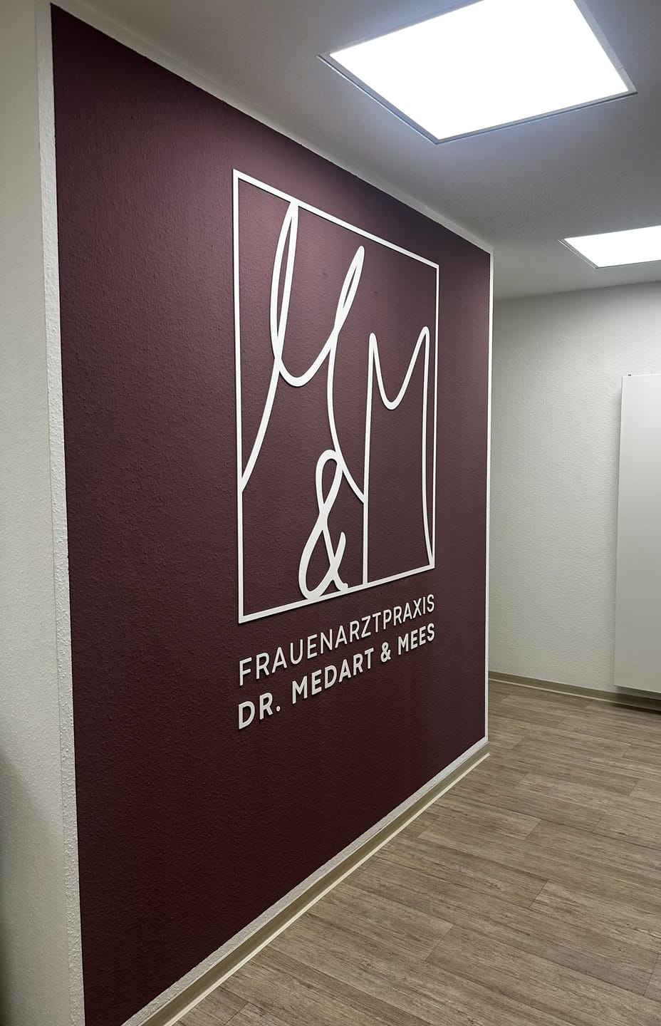 Customer photo review of 3D Logo Lisa Mees