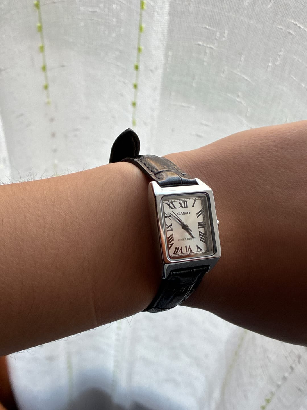 Customer photo review of Reloj Casio Tank Análogo LTP-V007L-7B1UDF Cuero Dial Plateado