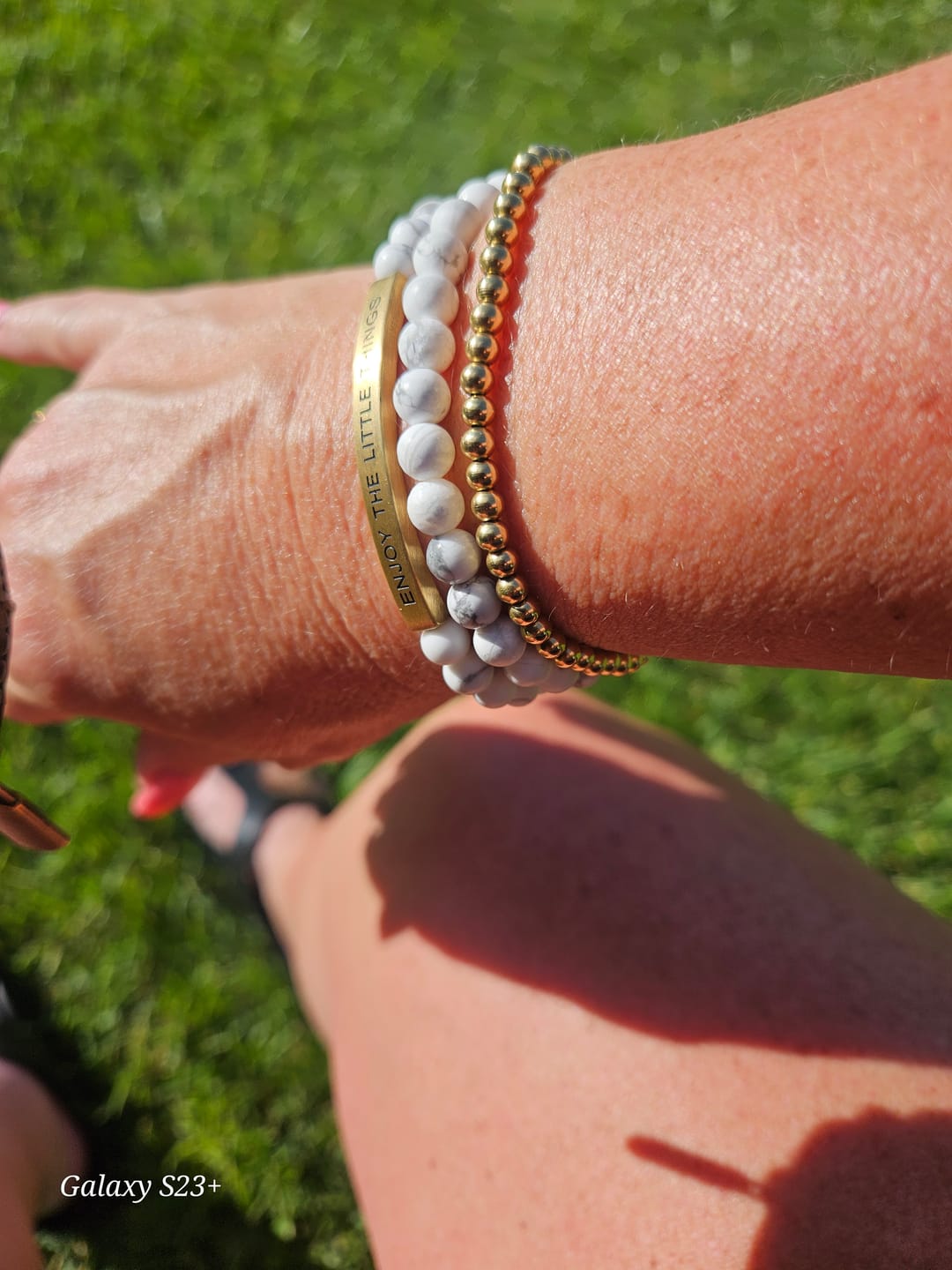Customer photo review of MARBLE HOWLITE - ACCENT BRACELET