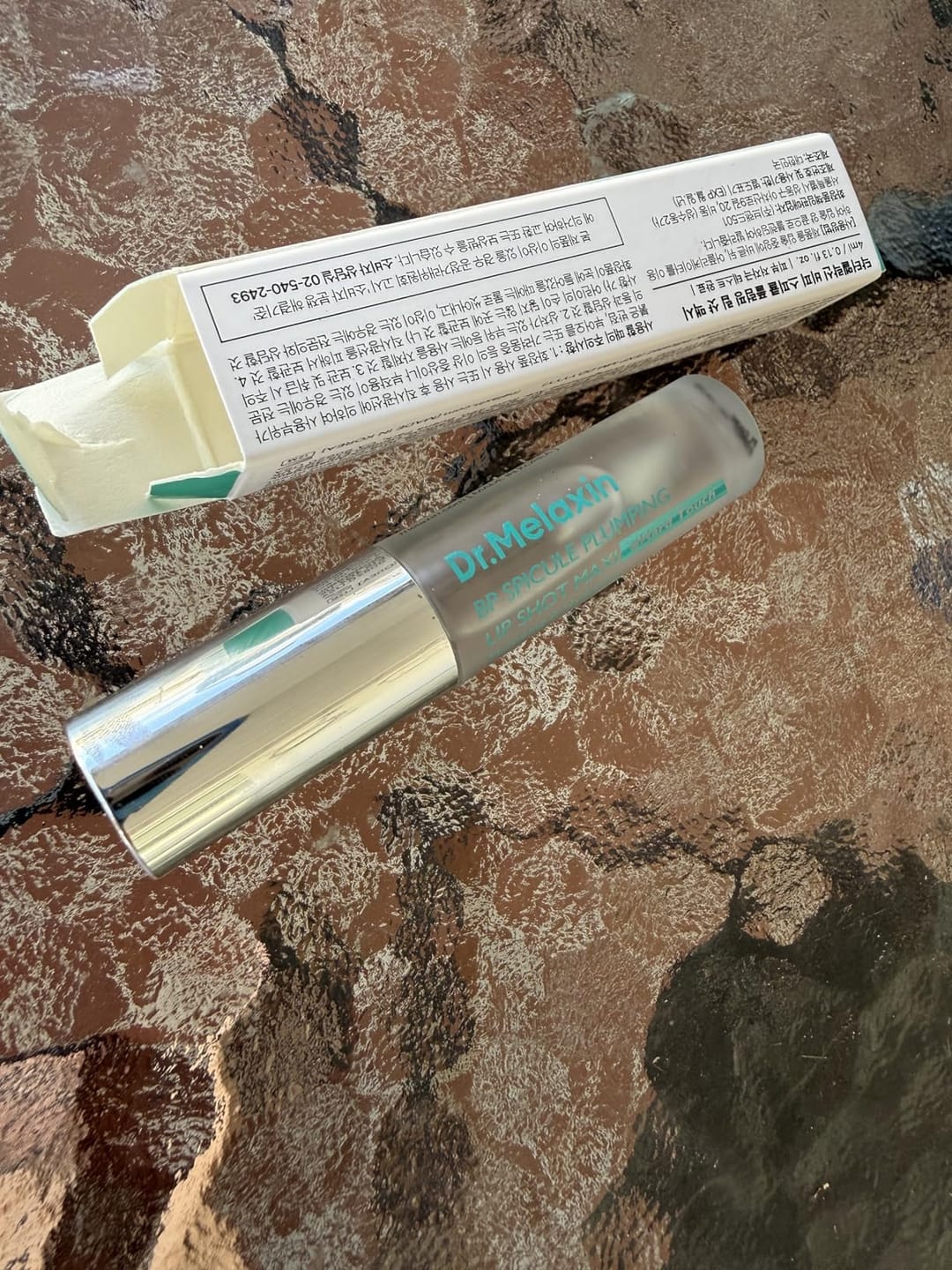 Customer photo review of Dr. Melaxin Lip Shot – гланц за устни с plump ефект