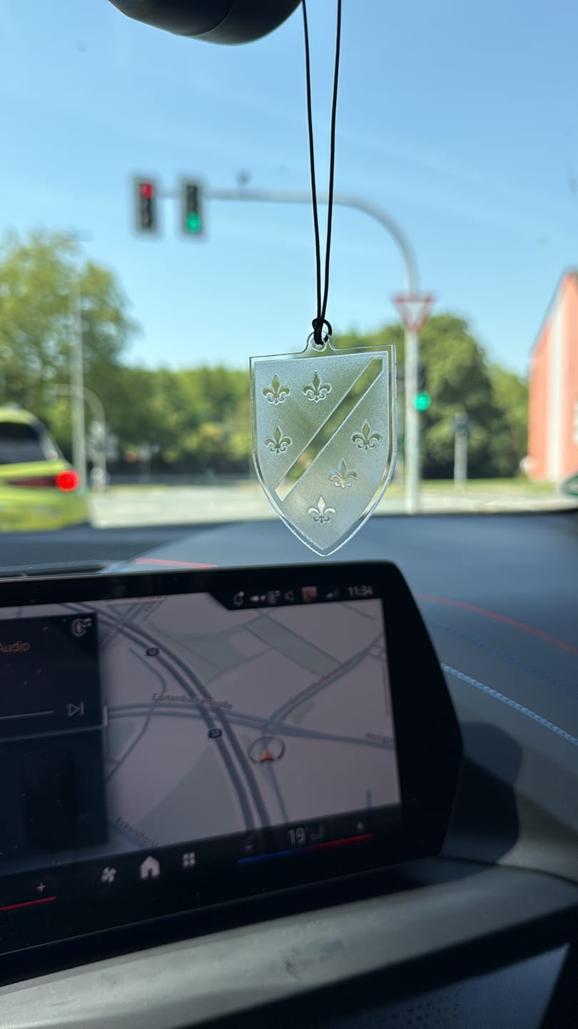 Customer photo review of Autospiegel-Anhänger - Wappen Transparent