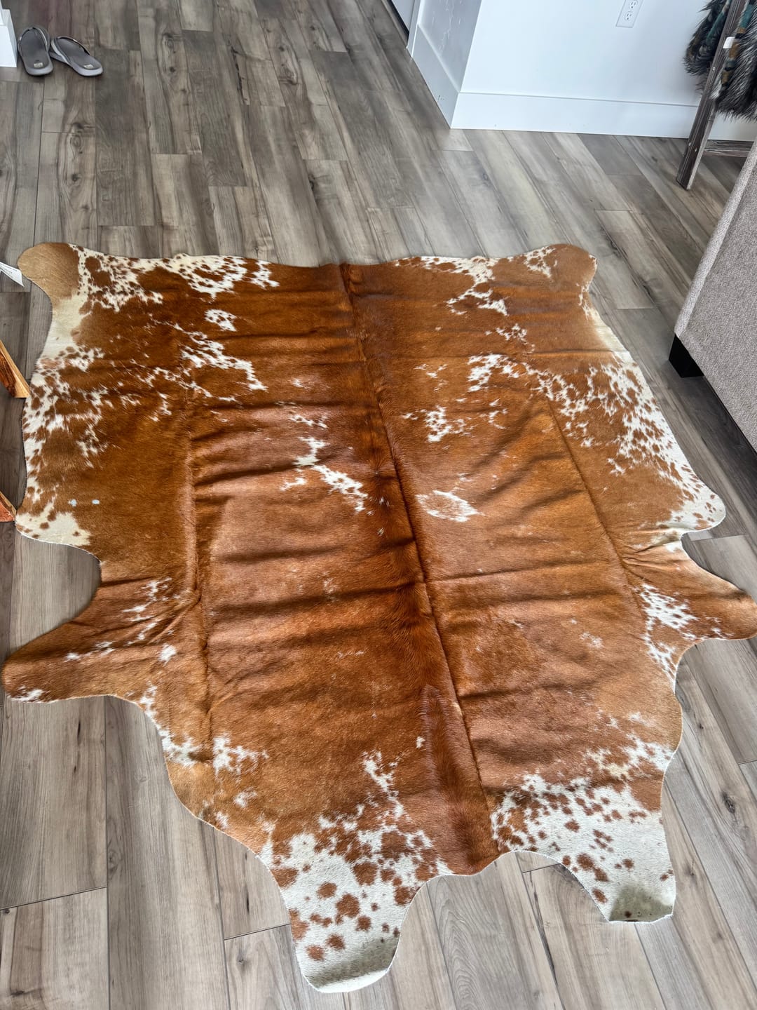 Customer photo review of SUPER SALE Brown Salt & Pepper Natural Cowhide Rug - X-Large 7' 0"H x 6' 3"W