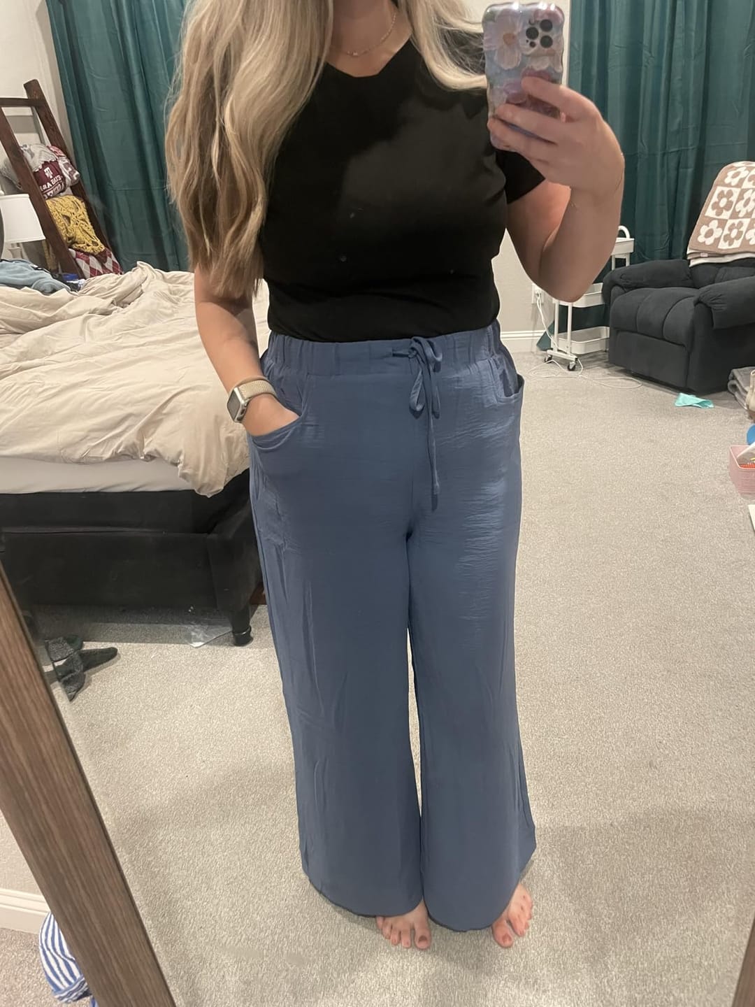 Customer photo review of Silix AuraFlow Bareform Crew Neck Tee | Ultra-Soft, Flattering Drape Active Top