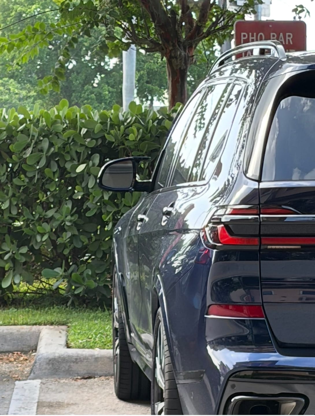 Customer photo review of BMW X3/X4/X5/X6/X7 G01/G02/G05/G06/G07 M-Style Gloss Black Wing Mirror Covers (2018+)