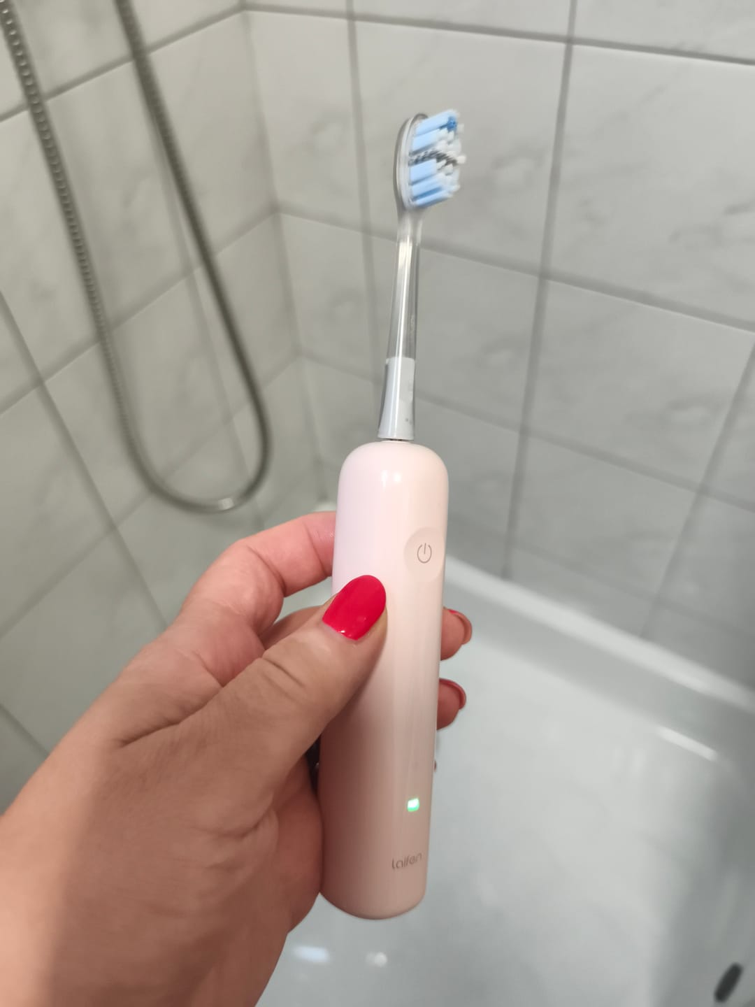 Customer photo review of Laifen Wave Pro Electric Toothbrush