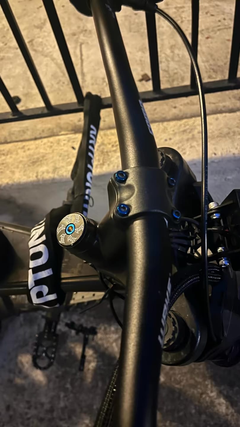 Customer photo review of Fangmoto Stem Cap Kit